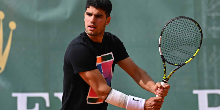 CARLOS ALCARAZ SE RETIRA DEL MASTERS 1000 DE MONTE-CARLO POR LESIÓN 1 CARLOS ALCARAZ SE RETIRA DEL MASTERS 1000 DE MONTE-CARLO POR LESIÓN
