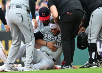 YOAN MONCADA FUERA POR LESIÓN, OSCAR COLÁS LLAMADO DE TRIPLE-A