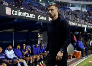 MARTÍN ANSELMI DESTACA LA IMPORTANCIA DE LA SUERTE Y EL COMPROMISO EN LA GESTIÓN DE CRUZ AZUL