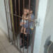 RESCATAN A HERMANITOS TRAS SER ENCERRADOS DOS DÍAS POR SUS PADRES 7 RESCATAN A HERMANITOS TRAS SER ENCERRADOS DOS DÍAS POR SUS PADRES