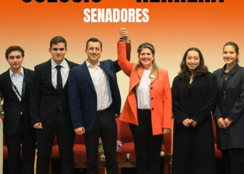 VAN COLOSIO Y MARTHA POR REBAJA EN RECIBOS DE LUZ