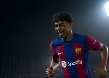 CRISIS EN EL FC BARCELONA: LAMINE YAMAL, LA LUZ EN LA OSCURIDAD