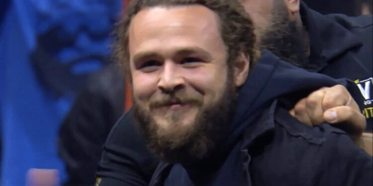 THE YOUNG BUCKS GANAN LOS CAMPEONATOS POR PAREJAS EN UNA EMOCIONANTE BATALLA CONTRA FTR 1 THE YOUNG BUCKS GANAN LOS CAMPEONATOS POR PAREJAS EN UNA EMOCIONANTE BATALLA CONTRA FTR