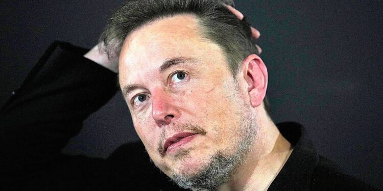 MUSK RETOMA A EQUIPO DE SUPERCARGADORES 1 MUSK RETOMA A EQUIPO DE SUPERCARGADORES