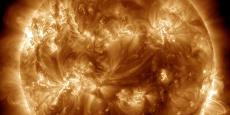 LA MAYOR LLAMARADA SOLAR EN UNA DÉCADA DESCONCIERTA A CIENTÍFICOS DE LA NASA 1 LA MAYOR LLAMARADA SOLAR EN UNA DÉCADA DESCONCIERTA A CIENTÍFICOS DE LA NASA