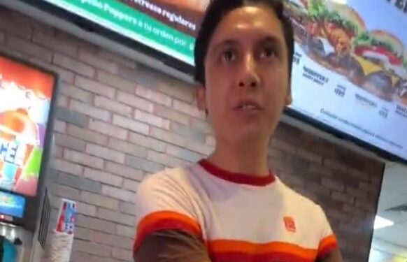 GERENTE DE BURGER KING INSULTA A CLIENTE POR CUPÓN GRATIS 1 GERENTE DE BURGER KING INSULTA A CLIENTE POR CUPÓN GRATIS