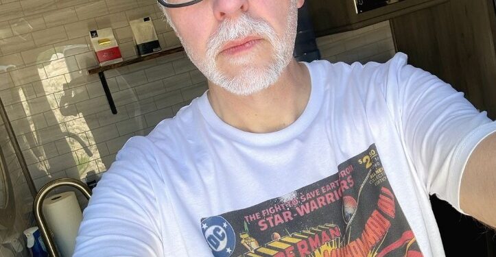 JAMES GUNN PLANEA INCLUIR A DEATHSTROKE EN EL UNIVERSO DC 1 JAMES GUNN PLANEA INCLUIR A DEATHSTROKE EN EL UNIVERSO DC