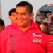 SALUDA EN SILLA DE RUEDAS, SE LEVANTA Y MATA A CANDIDATO ENMEDIO DE 15 ESCOLTAS 7 SALUDA EN SILLA DE RUEDAS, SE LEVANTA Y MATA A CANDIDATO ENMEDIO DE 15 ESCOLTAS