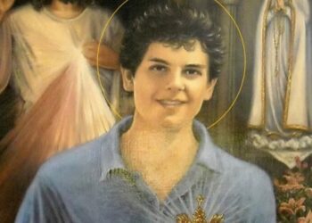 EL PAPA FRANCISCO CANONIZARÁ A CARLO ACUTIS