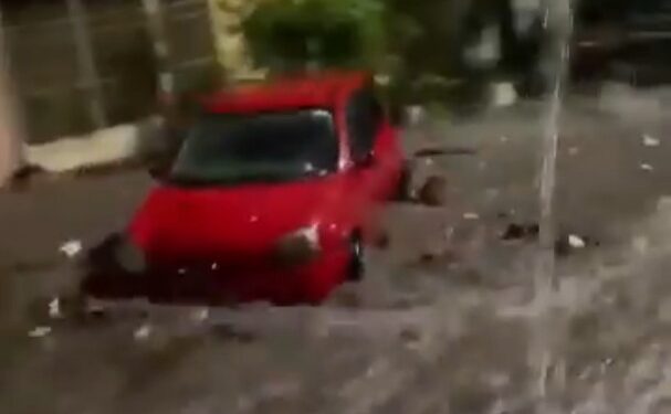 SE LLEVA AUTO TORMENTA EN SANTA 1 SE LLEVA AUTO TORMENTA EN SANTA