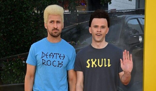¡RYAN GOSLING Y MIKEY DAY SE TRANSFORMAN EN BEAVIS & BUTT-HEAD DURANTE EL ESTRENO DE ‘THE FALL GUY’!