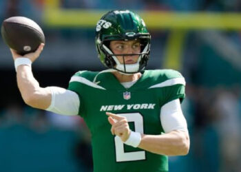 DENVER BRONCOS RECHAZAN OPCIÓN DE QUINTO AÑO DE CONTRATO DE ZACH WILSON DESPUÉS DE ADQUIRIR A BO NIX