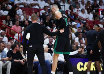 KRISTAPS PORZINGIS DE LOS BOSTON CELTICS SE AUSENTARÁ POR LESIÓN