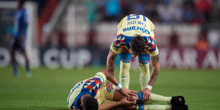 SEBASTIÁN CÁCERES DEL AMÉRICA SOMETIDO A CIRUGÍA DE RODILLA 1 SEBASTIÁN CÁCERES DEL AMÉRICA SOMETIDO A CIRUGÍA DE RODILLA