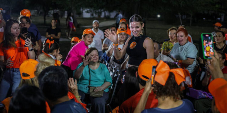 OFRECE MARIANA BECAS A MUJERES 1 OFRECE MARIANA BECAS A MUJERES