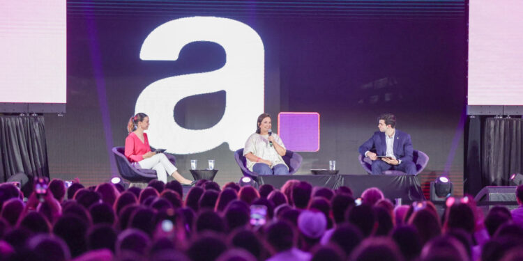 DIALOGA XÓCHITL CON ESTUDIANTES DEL TEC DE MTY 1 DIALOGA XÓCHITL CON ESTUDIANTES DEL TEC DE MTY