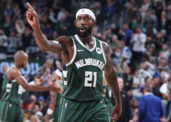 LA NBA SUSPENDE A PATRICK BEVERLEY POR COMPORTAMIENTO INAPROPIADO