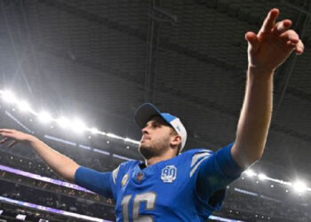 LOS DETROIT LIONS FIRMAN A JARED GOFF POR UN CONTRATO HISTÓRICO