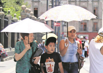 REPORTAN 3 MUERTES POR OLA DE CALOR EN NL