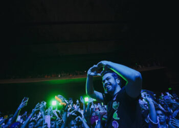 CIERRA MAYNEZ CON ROCK Y PROMESA DE IMPULSAR EL CAMBIO CON LOS JÓVENES