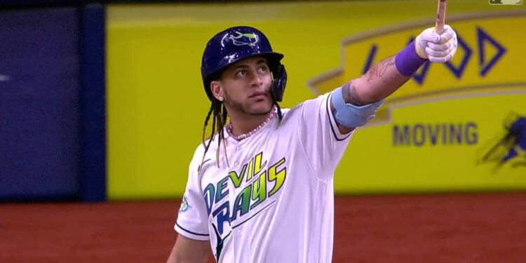 JOSÉ SIRI BRILLA EN LA MLB ROBANDO UN HOME RUN Y DANDO LA VICTORIA A SU EQUIPO 1 JOSÉ SIRI BRILLA EN LA MLB ROBANDO UN HOME RUN Y DANDO LA VICTORIA A SU EQUIPO