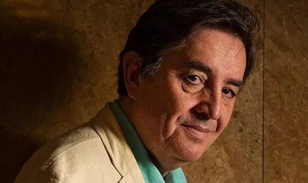 LUIS GARCÍA MONTERO RECIBE PREMIO CARLOS FUENTES 1 LUIS GARCÍA MONTERO RECIBE PREMIO CARLOS FUENTES