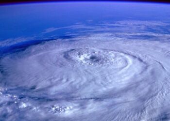 PRIMERA ALERTA DE TORMENTA TROPICAL EMITIDA PARA TEXAS Y MÉXICO