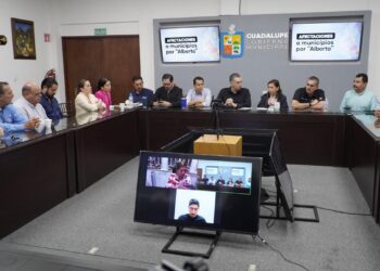 SE REÚNEN ALCALDES CON WALDO Y JUDITH PARA GESTIONAR FONDOS