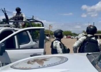 MENORES ATRAPADOS DURANTE ENFRENTAMIENTO ARMADO EN ELDORADO, SINALOA