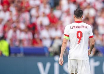 LEWANDOWSKI QUIERE SEGUIR JUGANDO EN POLONIA DESPUÉS DE LA EUROCOPA