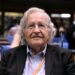 CHOMSKY NO HA MUERTO: SU ESPOSA DESMIENTE RUMORES