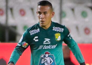 IVÁN RODRÍGUEZ SE UNE A AMÉRICA COMO REFUERZO