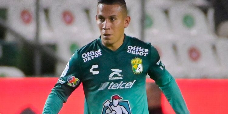 IVÁN RODRÍGUEZ SE UNE A AMÉRICA COMO REFUERZO 1 IVÁN RODRÍGUEZ SE UNE A AMÉRICA COMO REFUERZO