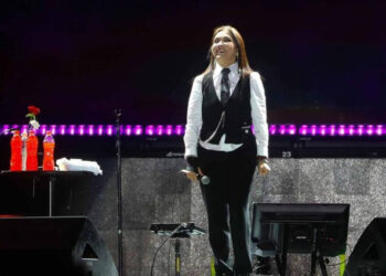 ANA GABRIEL REAPARECE TRAS NEUMONÍA Y ANUNCIA NUEVAS FECHAS DE CONCIERTOS