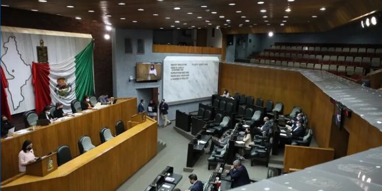 'EMPATE' EN CONGRESO LOCAL 1 ‘EMPATE’ EN CONGRESO LOCAL