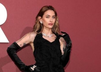 PARIS JACKSON REVELA SU ADMIRACIÓN POR CHRISTIAN NODAL