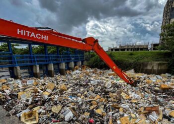 IMPACTANTES IMÁGENES: BARRANQUILLA LIMPIA EL ARROYO LEÓN Y LLAMA A LA CONCIENCIA CIUDADANA