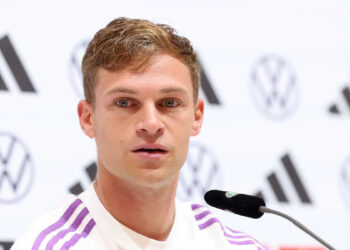 TREMENDO ENFADO DE KIMMICH: “¡CREO ABSOLUTAMENTE QUE NO FUE PENAL!”