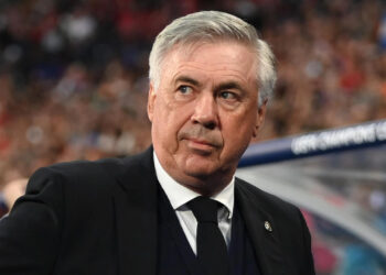 ANCELOTTI QUIERE UN DEFENSOR “ESPECIAL” PARA COMPLEMENTAR A MBAPPÉ Y VINICIUS