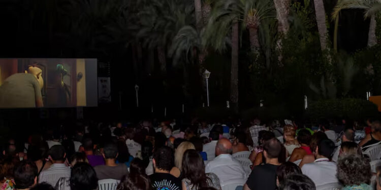 EL FESTIVAL DE CINE DE ELCHE RECIBE MÁS DE 1.700 CORTOS DE 51 PAÍSES 1 EL FESTIVAL DE CINE DE ELCHE RECIBE MÁS DE 1.700 CORTOS DE 51 PAÍSES