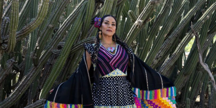 LILA DOWNS PRESENTARÁ "LA SÁNCHEZ" EN DIRECTO ESTE JULIO 1 LILA DOWNS PRESENTARÁ “LA SÁNCHEZ” EN DIRECTO ESTE JULIO