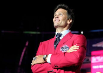 TOM BRADY PROMETE NO DECEPCIONAR COMO ANALISTA DE LA NFL