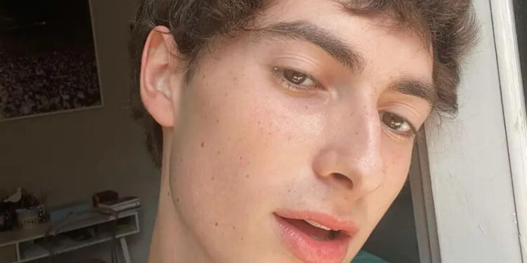 MUERE BERNARDO MARZIANI, MODELO E INFLUENCER, A LOS 20 AÑOS POR CÁNCER DE HUESOS 1 MUERE BERNARDO MARZIANI, MODELO E INFLUENCER, A LOS 20 AÑOS POR CÁNCER DE HUESOS