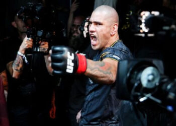 LA TRAVESÍA DE ALEX PEREIRA EN UFC: DE LA ADVERSIDAD AL ÉXITO