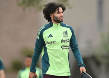 CHINO HUERTA RECIBE OFERTAS DE EUROPA Y GRECIA: PUMAS EVALÚA SU FUTURO