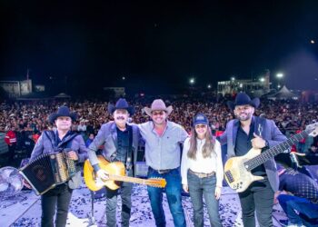 GRAN ARRANQUE DE LA FERIA DEL NORTE 2024 EN SALINAS VICTORIA