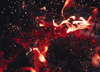 DESALOJAN RESTAURANTES POR INCENDIO EN DISTRITO 1