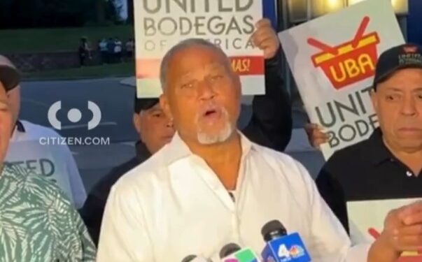 BODEGUEROS DE NUEVA YORK EXIGEN INSTALACIÓN DE BOTONES DE PÁNICO POR AUMENTO DE VIOLENCIA 1 BODEGUEROS DE NUEVA YORK EXIGEN INSTALACIÓN DE BOTONES DE PÁNICO POR AUMENTO DE VIOLENCIA