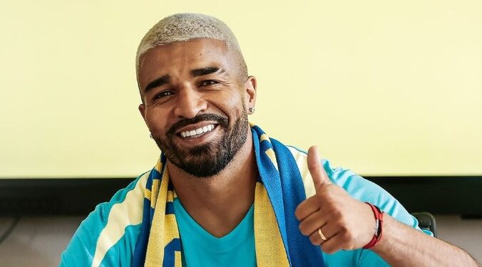 RODRIGO AGUIRRE FICHA CON AMÉRICA: LA REACCIÓN DE SU FAMILIA 1 RODRIGO AGUIRRE FICHA CON AMÉRICA: LA REACCIÓN DE SU FAMILIA