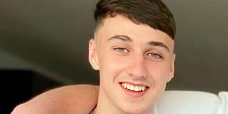 PADRE DE JAY SLATER CLAMA POR JUSTICIA TRAS REVELARSE IDENTIDAD DE ÚLTIMO VISTO CON SU HIJO 1 PADRE DE JAY SLATER CLAMA POR JUSTICIA TRAS REVELARSE IDENTIDAD DE ÚLTIMO VISTO CON SU HIJO